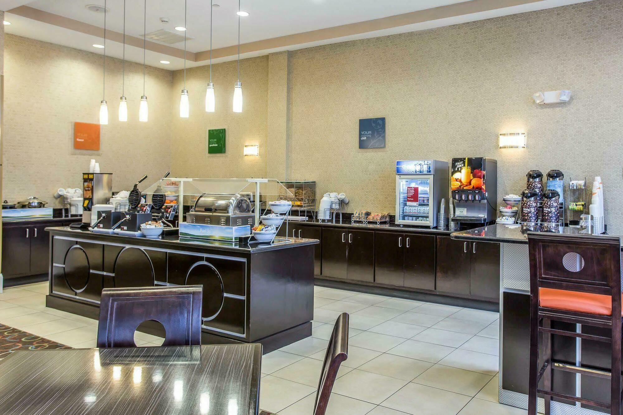 Comfort Suites Florence I-95 מראה חיצוני תמונה